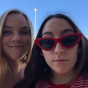 Meet your Posher, Mia